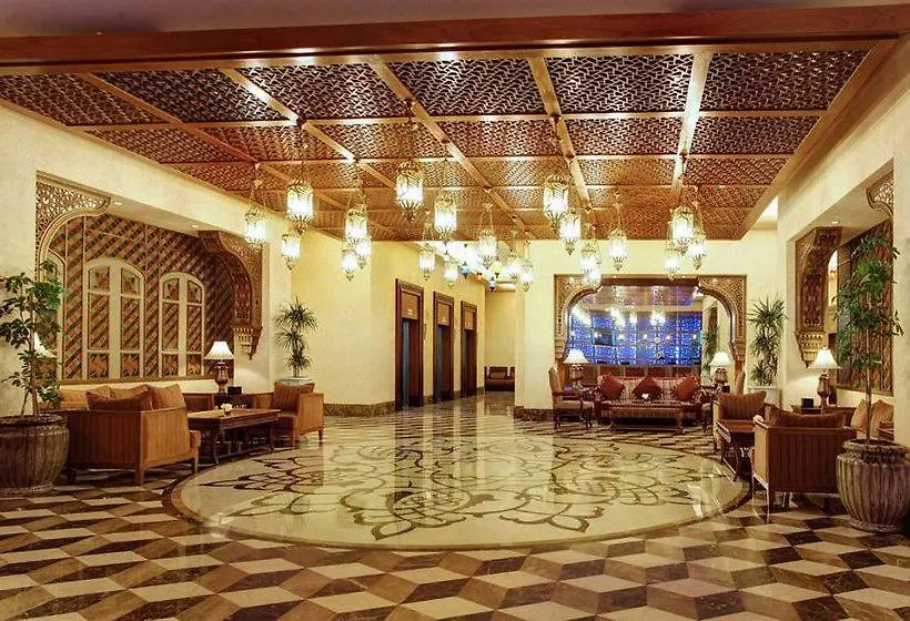 Apartemen Zmzm Pull Man Hotel